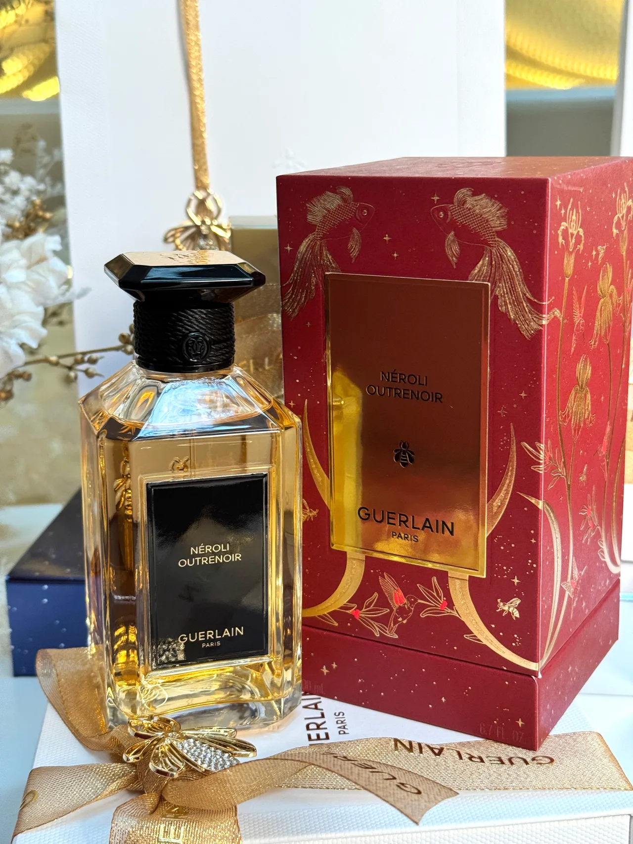 艺术沙龙高订香氛星灿挚红圣诞限定版。张家玲摄