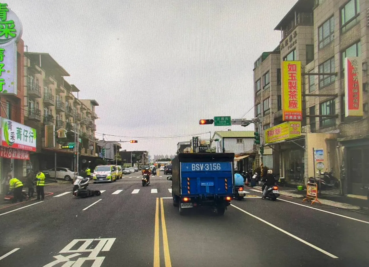 车祸现场。桃园警分局提供