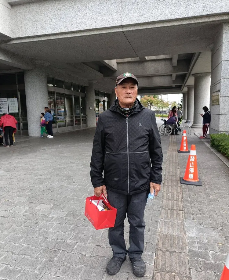 花蓮大馬村王村長出院了。翻攝《@chiefwang_guangfu》Threads