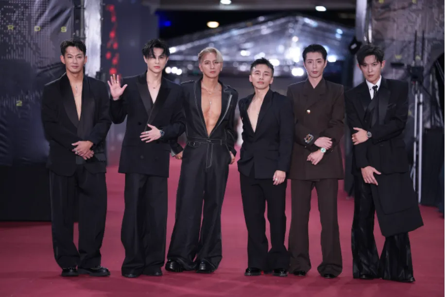 Lollipop棒棒堂奪金鐘後衰事不斷。娛樂中心攝