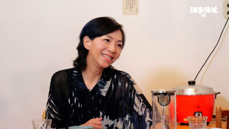 萬芳自曝昔日唱片大賣卻不快樂　演戲才讓她第一次「舒服」