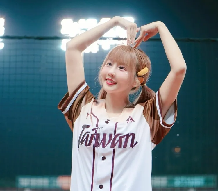 崔荷潾抢不到TWICE票。乐天桃猿提供