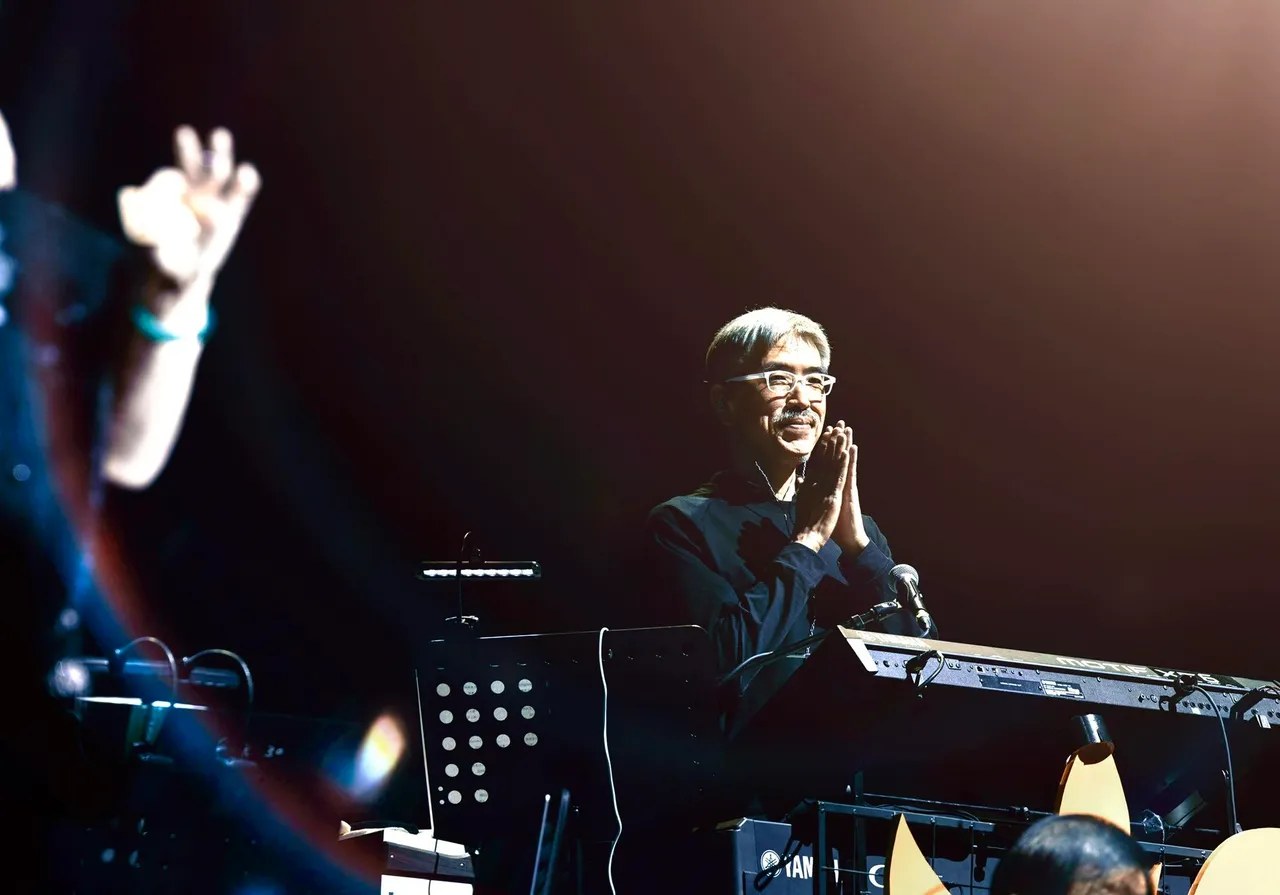 許多樂迷湧入臉書社團悼念屠穎。翻攝屠穎老師粉絲團臉書社團