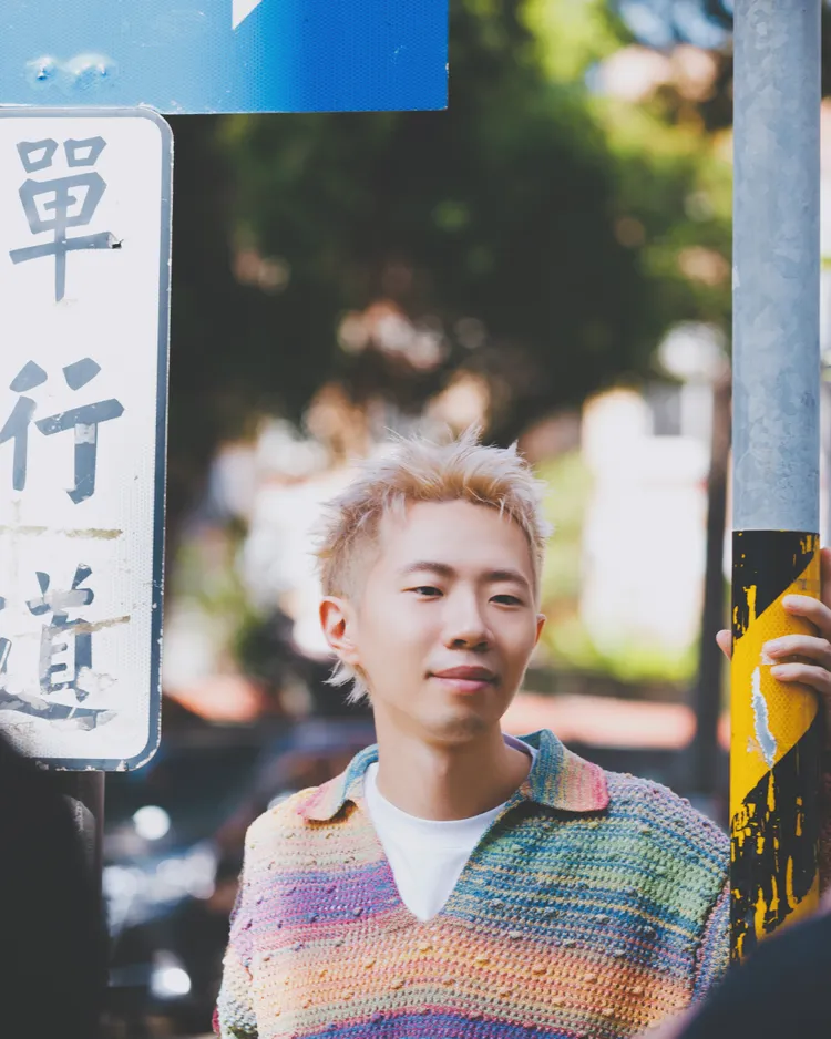 鄭興曾被前任劈腿，卻意外成開啟音樂創作的契機。好的秋工作室提供