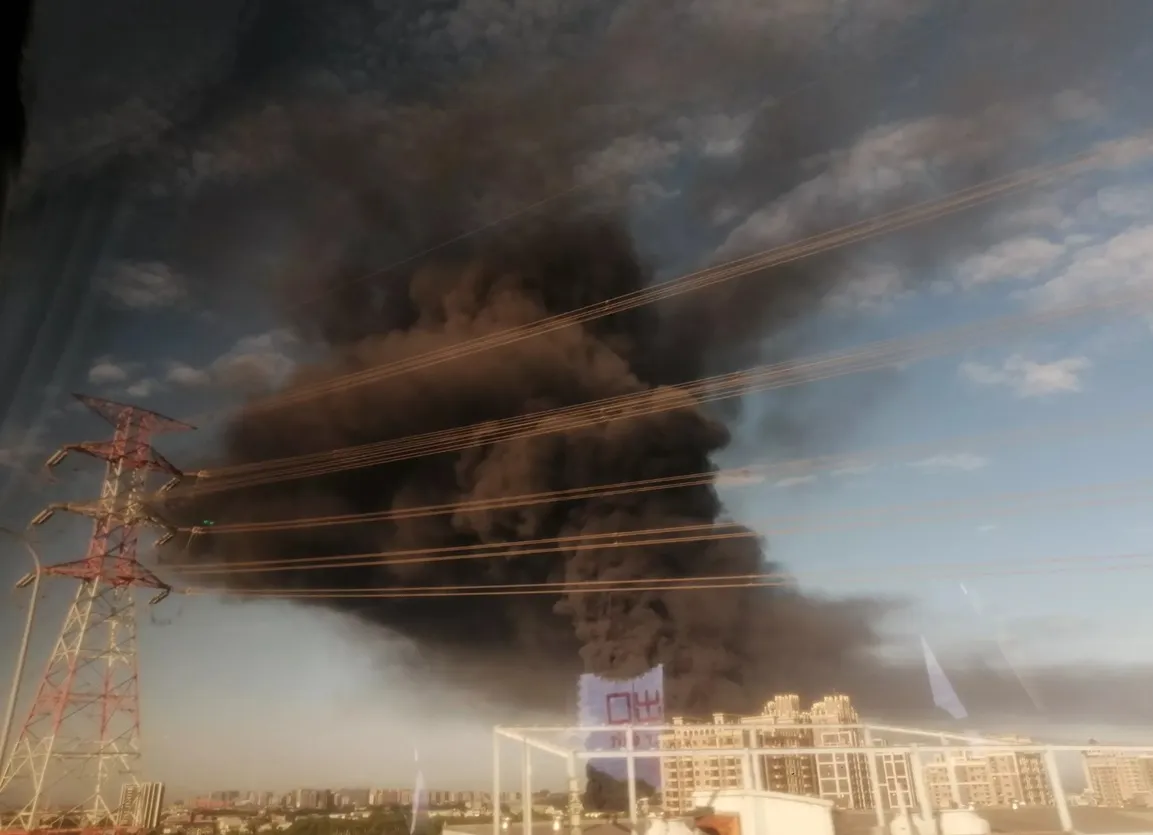 桃园芦竹回收厂大火「黑浓烟恐怖窜天」　多区飘烧焦味列警戒！