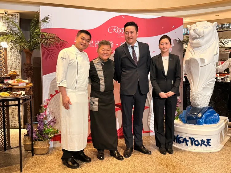 台北晶華酒店西餐行政主廚林顯威(左起)、新加坡主廚郭文秀、台北晶華酒店餐飲執行副總經理羅明威、台北晶華酒店餐飲總監詹佳臻。陳揚盛攝