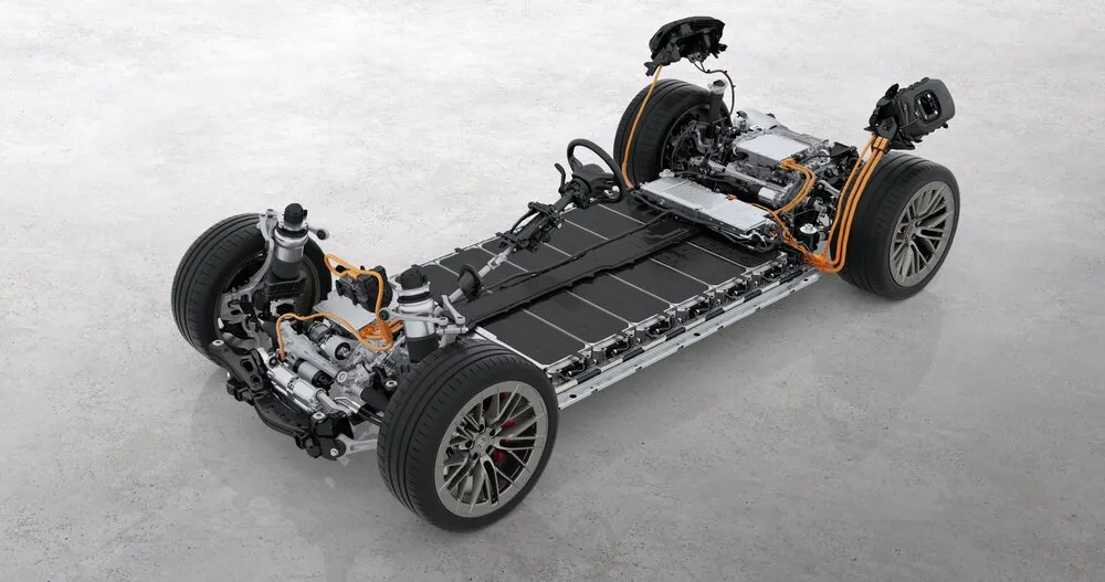 纯电Cayenne支援最高400kW的DC直流快充，在理想环境下仅需10分钟即可补充超过300公里续航。原厂照片