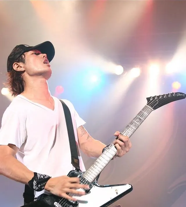 押尾学之前除了演戏，也是乐团主唱。翻摄押尾学IG
