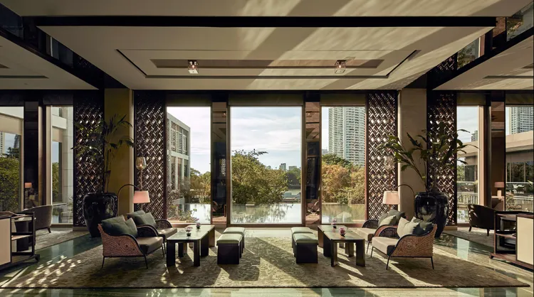 第三名：曼谷嘉佩樂酒店能俯瞰湄南河。翻攝官網