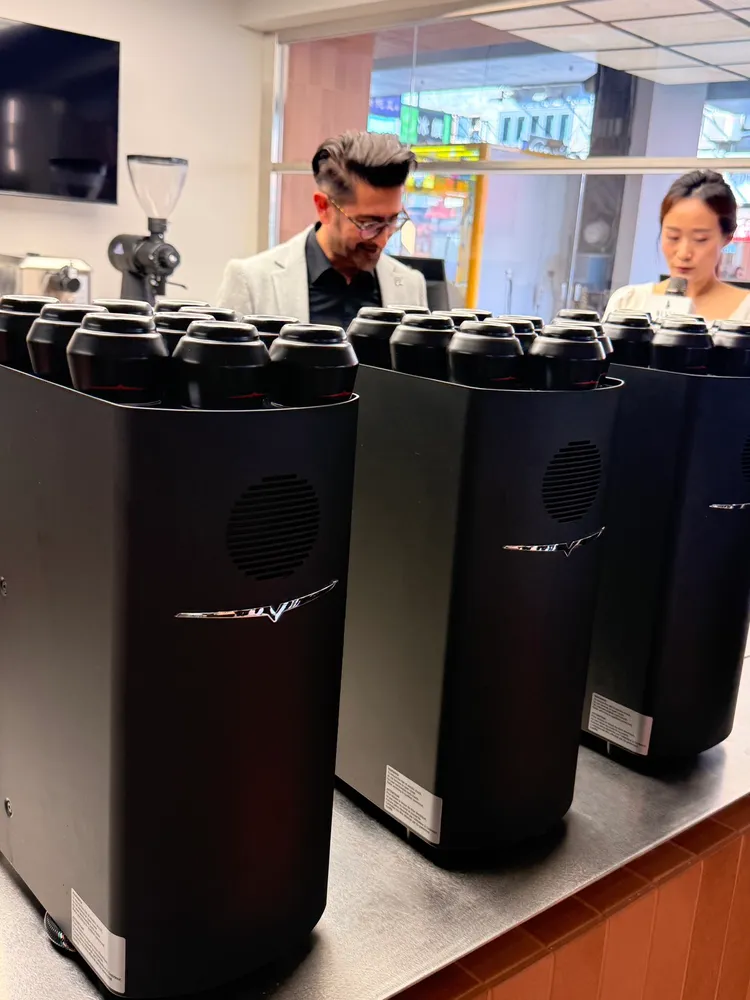 義大利百年工藝品牌Victoria Arduino PureBrew+ 頂級萃茶機。陳揚盛攝