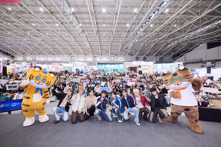 男團ARKis超會玩 8人出國8種玩法