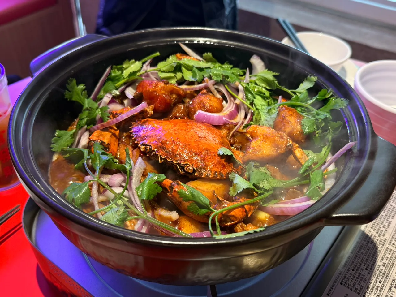 「梁香好」道地粤式鸡煲锅开幕　灵魂酱汁、大骨高汤一锅两吃