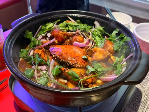 「梁香好」道地粤式鸡煲锅开幕　灵魂酱汁、大骨高汤一锅两吃