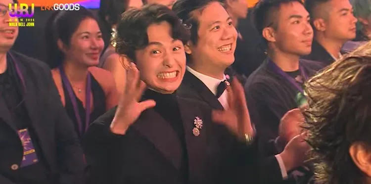 博恩在台下表情超多。翻攝自走鐘獎YT