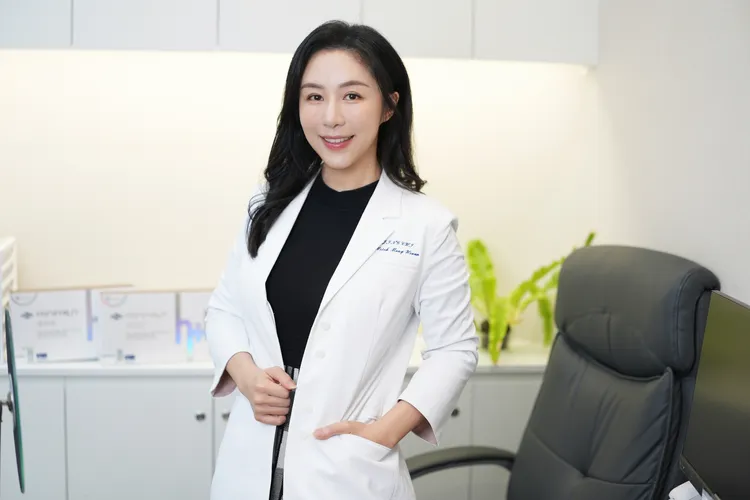 謝孟璇醫師認為2025年的「醫美黑 馬」，是今年正式引進台灣的「逆時針」。彭欣偉攝
