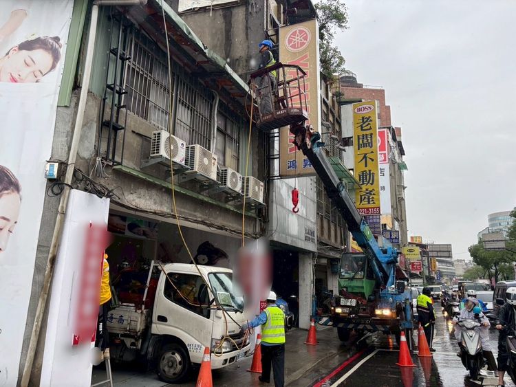 中和這家養生館多次遭查獲色情性交易　市府拆除大隊來了！