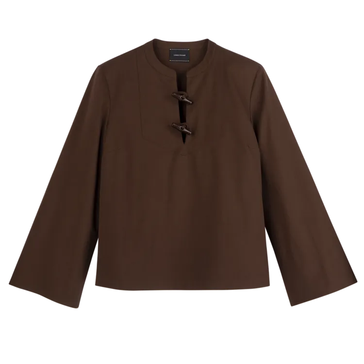 Longchamp竹節扣襯衫，1萬5800元。品牌提供