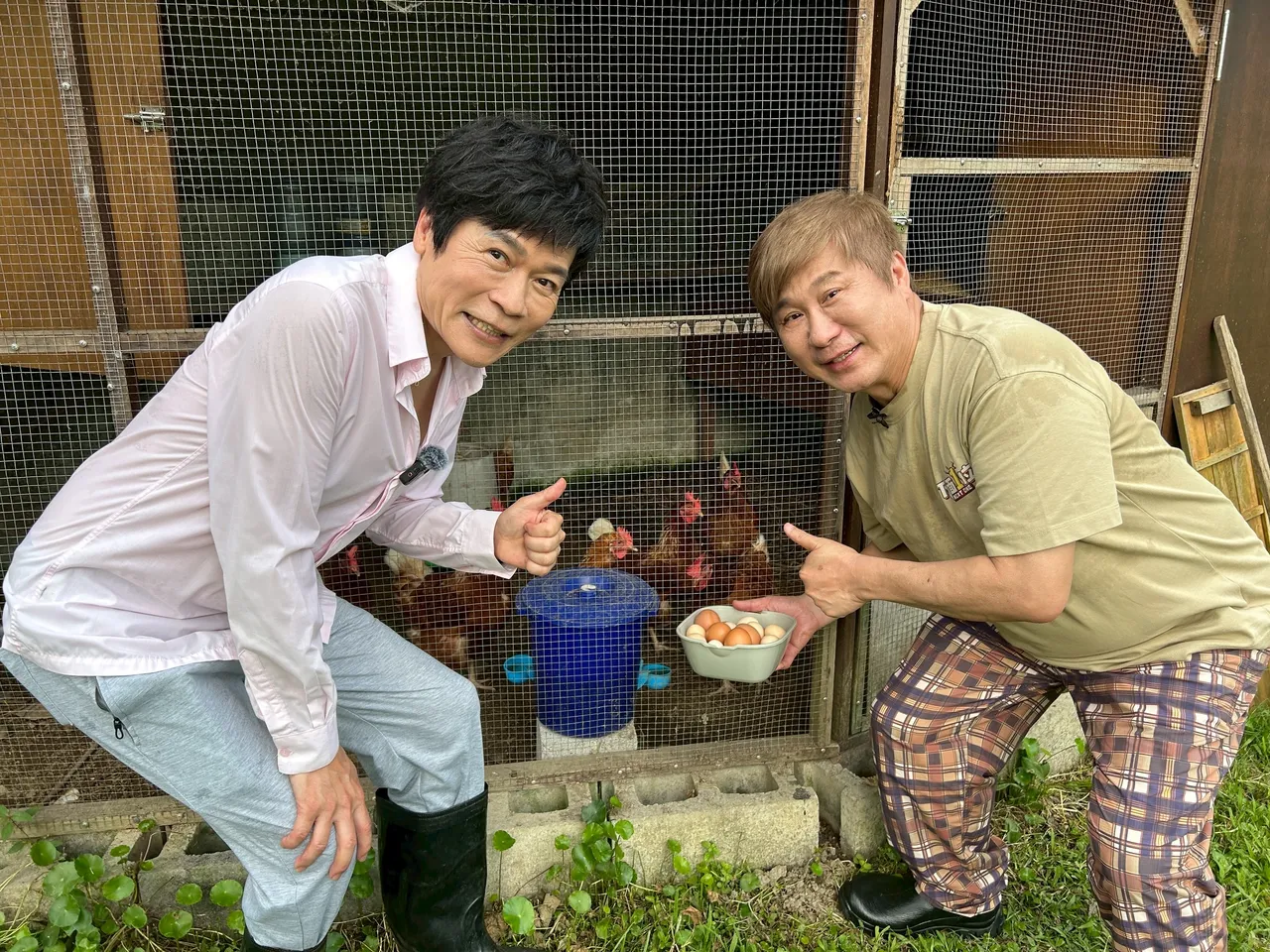 （左起）洪荣宏、胡瓜。下面一位提供