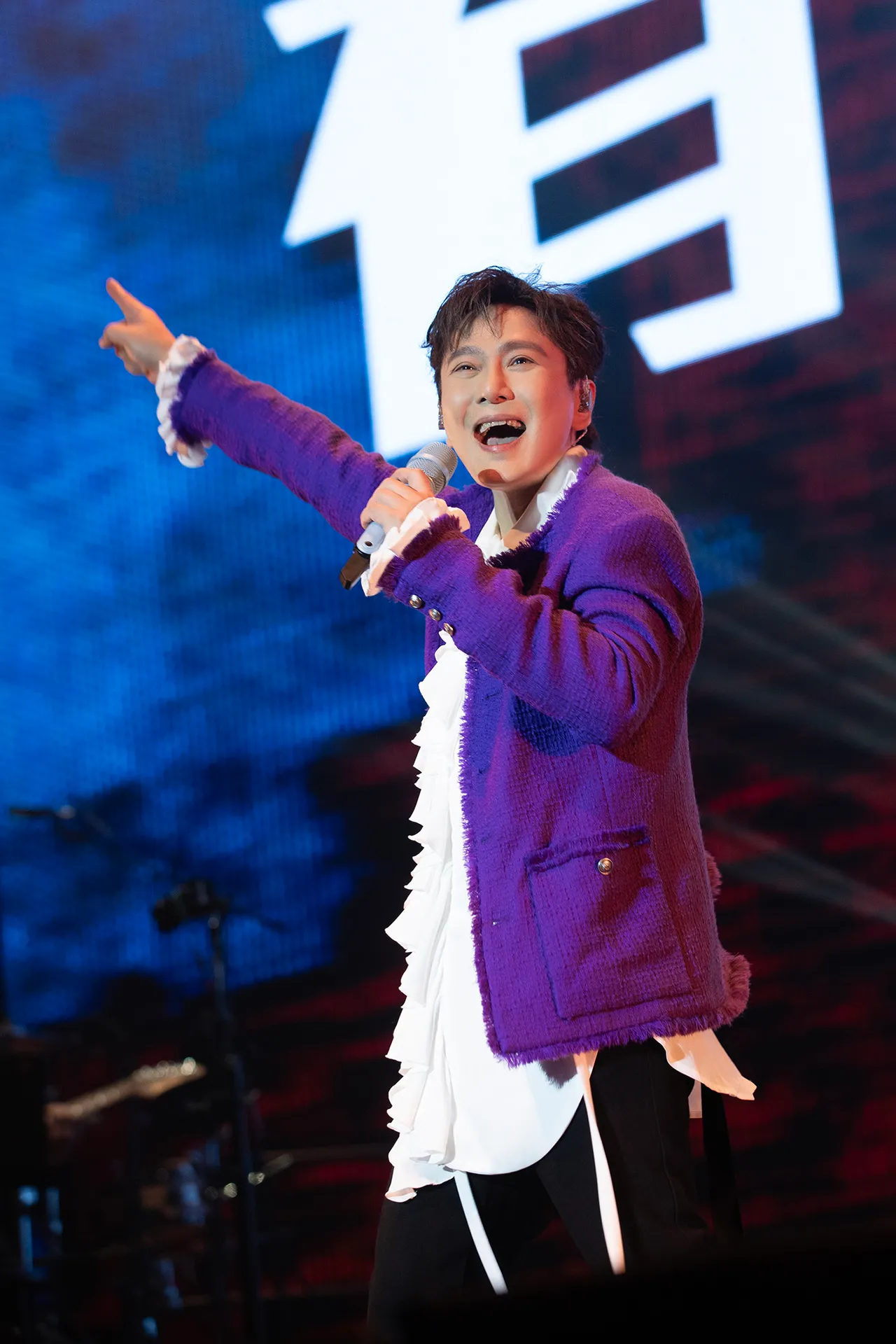 张信哲经典歌曲连发，首首皆大合唱。潮水音乐提供