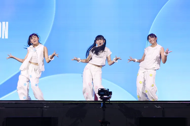 左左右右從小就喜歡跳舞，與夥伴海殷組團比賽。莊宗達攝