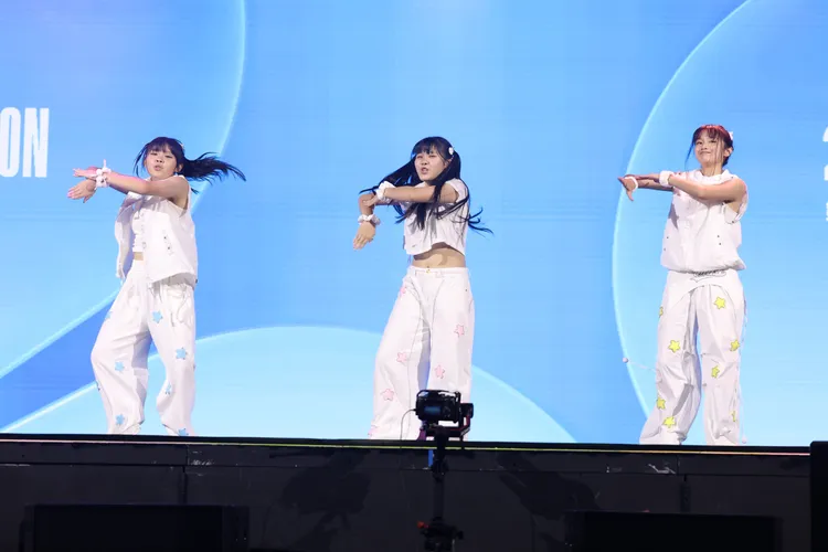 左左右右與海殷參加舞蹈大賽。莊宗達攝