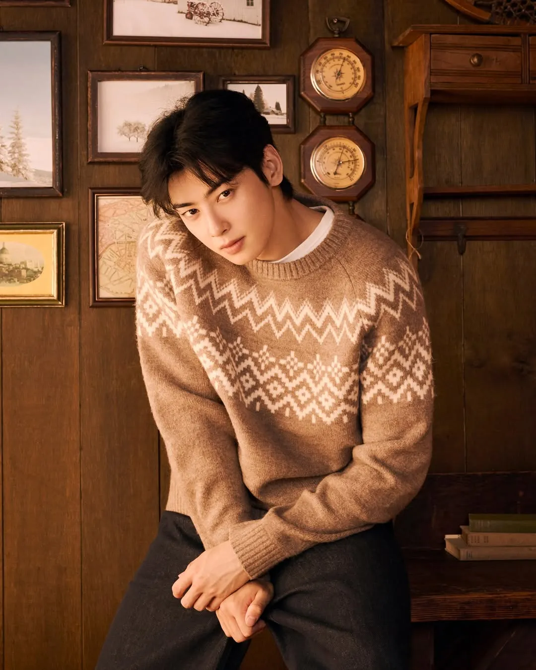 车银优换上图腾毛衣后男友感拉满。翻摄marithe_kr IG