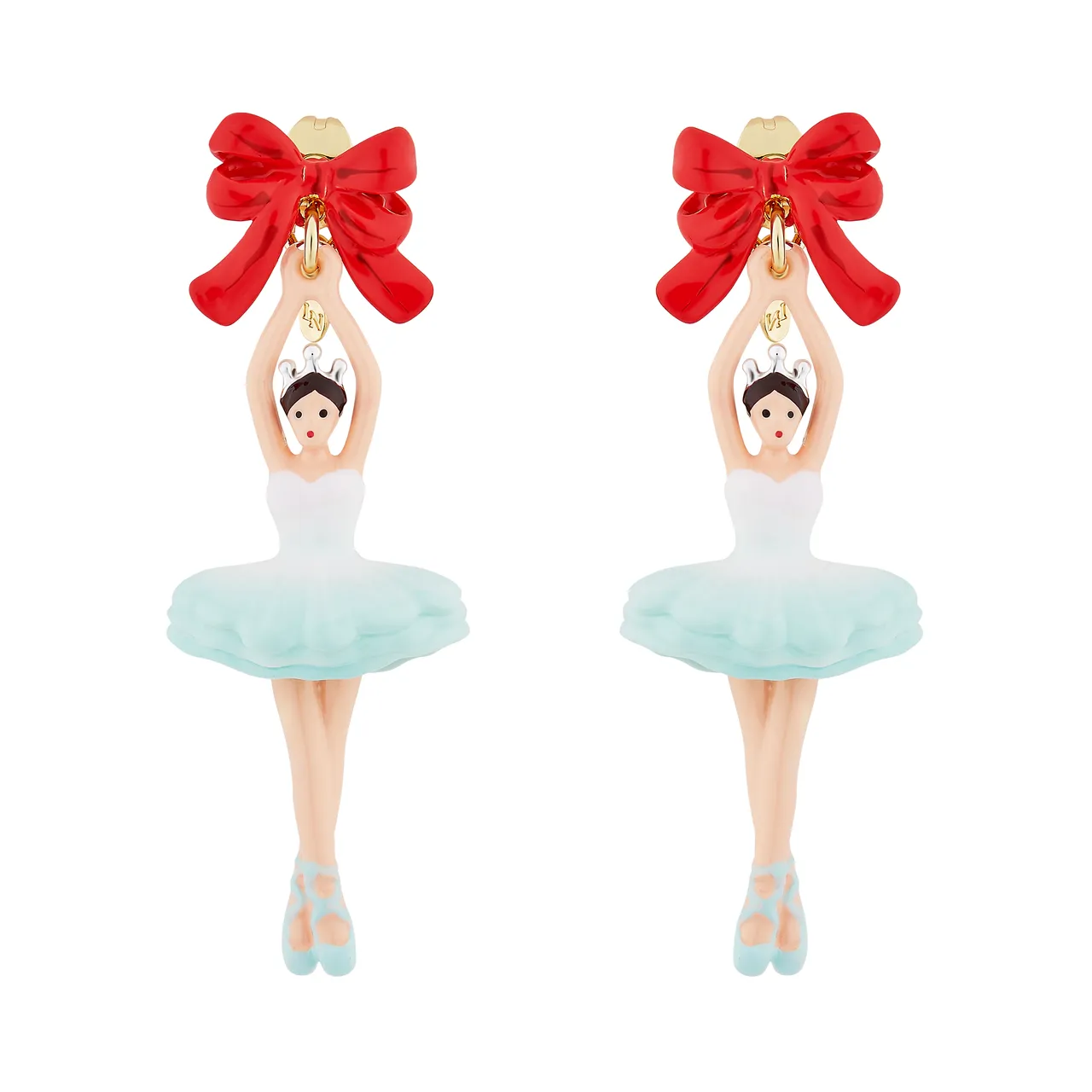 Les Néréides胡桃钳进行曲 芭蕾舞伶耳环，6500元。品牌提供