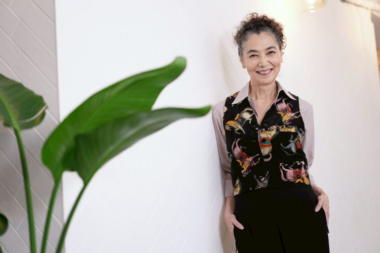 專訪｜女星賴佩霞不悔伴郭台銘參選總統　被單親媽帶大靠音樂治癒人生