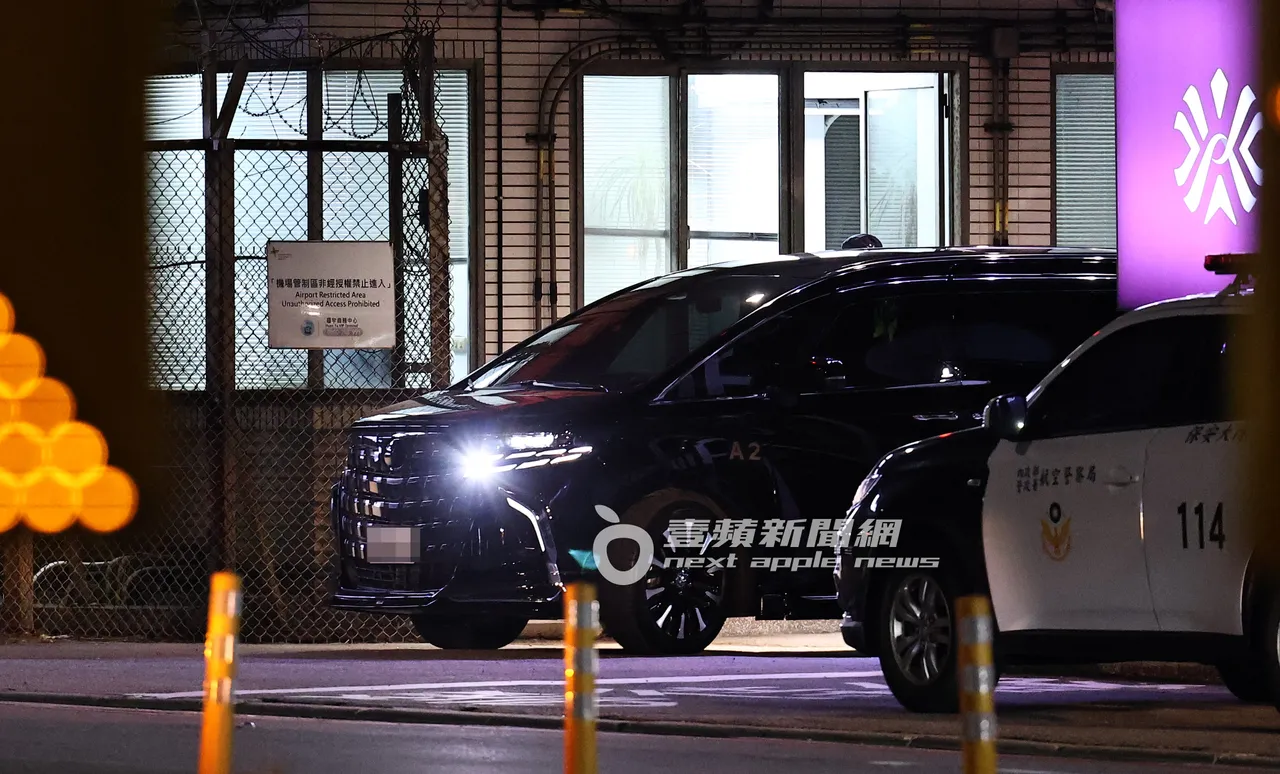 凌晨12点半，护送GD车队驶离桃园机场环宇商务中心。特勤中心摄