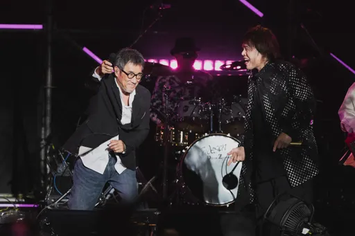 李宗盛学坏了！梦幻合体伍佰也玩观众　二度安可加班宠粉