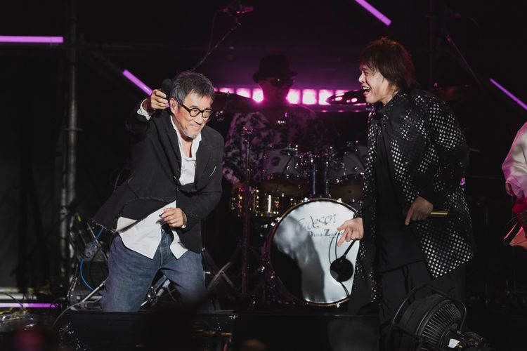 李宗盛學壞了！夢幻合體伍佰也玩觀眾　二度安可加班寵粉