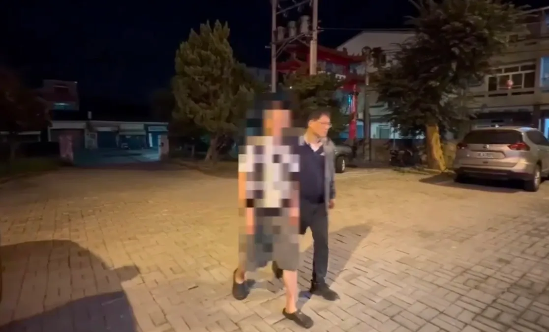 高雄市刑大循線追查，昨晚北上嘉義逮到發文嗆聲的李姓男子，詢後依恐嚇罪送辦。民眾提供