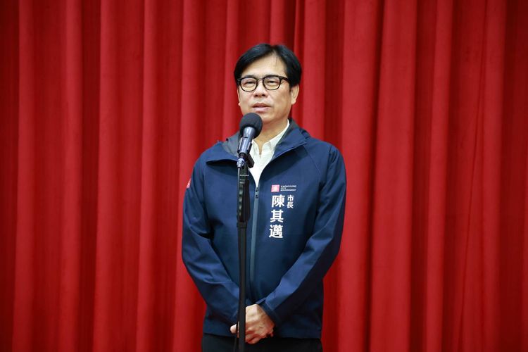 鳳凰颱風中轉輕颱！預估登陸高屏　高市府先撤病患孕婦59人