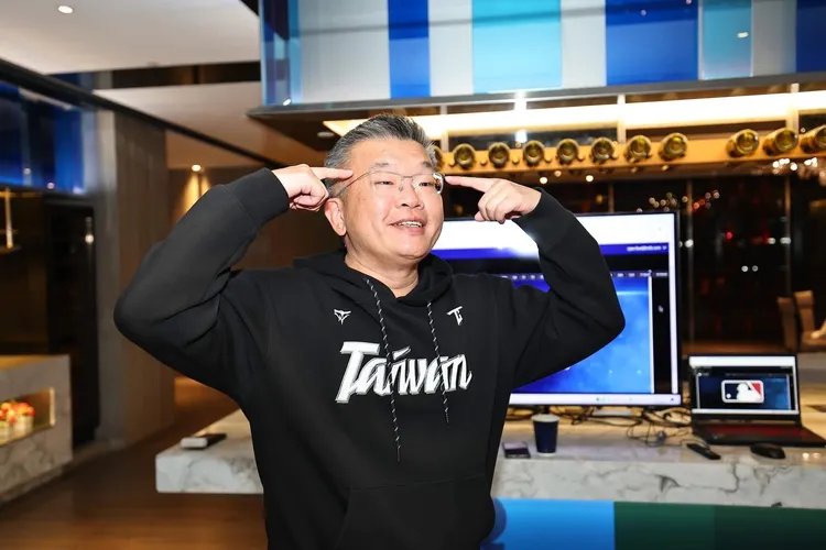 蔡其昌在社群发文纪念12强夺冠周年。  翻摄蔡其昌FB