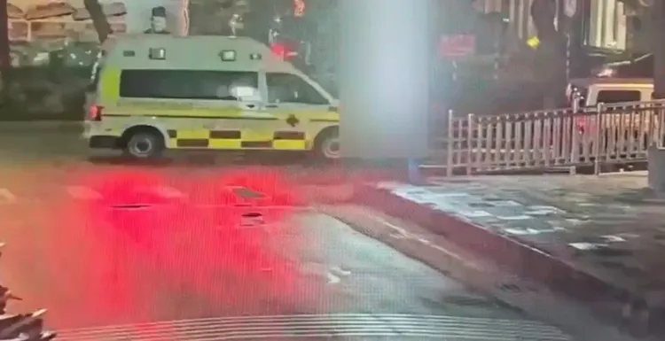 夏天倫與女友在地下停車場遭伏擊受傷，救護車與警車趕赴現場。翻攝畫面