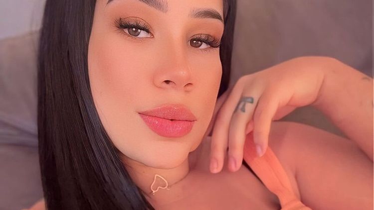 把前男友黑歷史當八卦po網 23歲女網紅被當街連轟6槍奪命