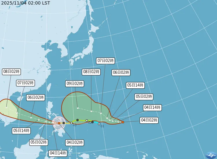 海鸥台风与热带性低气压TD29的最新路径预测。中央气象署