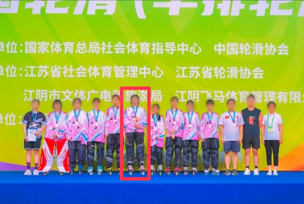 高雄市议员陈丽娜19日总质询质疑，多名高雄选手近年持续赴中国参加等全国性比赛违规。陈丽娜提供