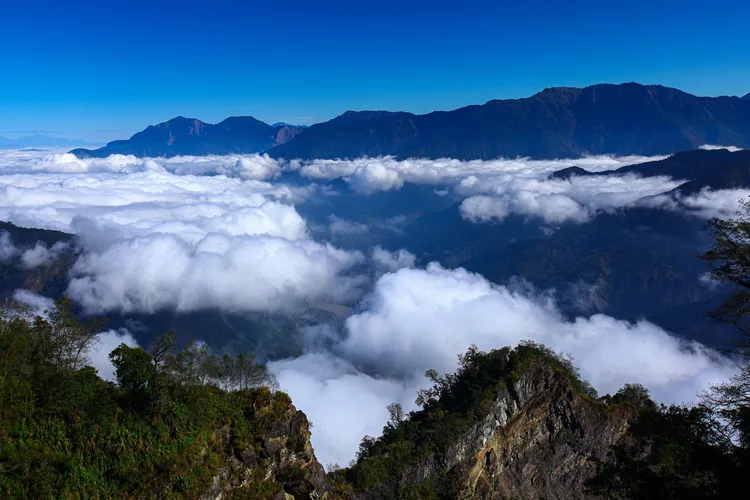阿里山秋冬天氣乾爽穩定，是觀賞雲海的最佳季節。阿里山賓館提供