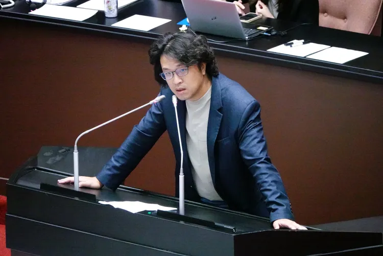 民进党立委沈伯洋。记者庄宗达摄