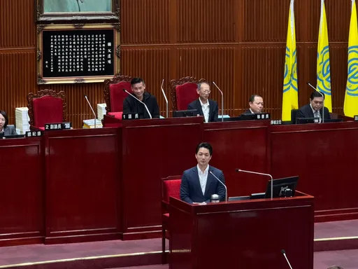 不只民众党！无党籍议员求站台　蒋万安尬笑看「他」眼色