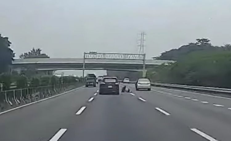 國道開車「掉出1個人」連滾帶爬! 警方追查結果超展開