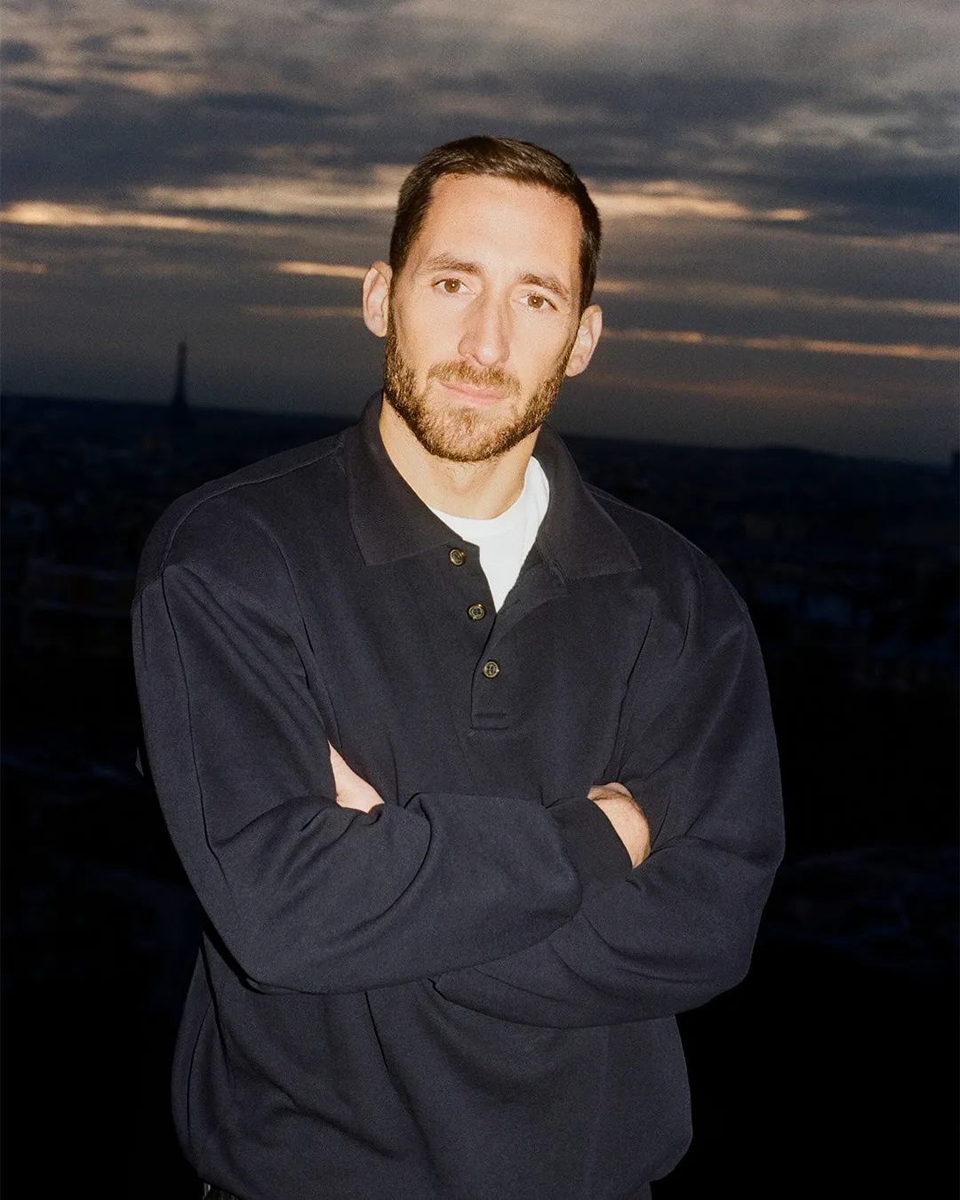 Antonin Tron擅長流動垂墜剪裁，在BALMAIN的首秀則將於明年3月登場。翻攝BALMAIN IG