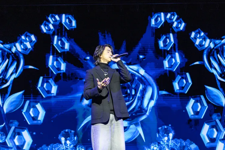 山下智久唱歌放送飛吻，現場還吃起小籠包。HIGH HOPE提供