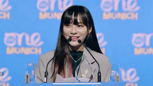 黃捷領世青領袖峰會年度政治人物獎　「獻給熱愛多元與自由的台灣公民」