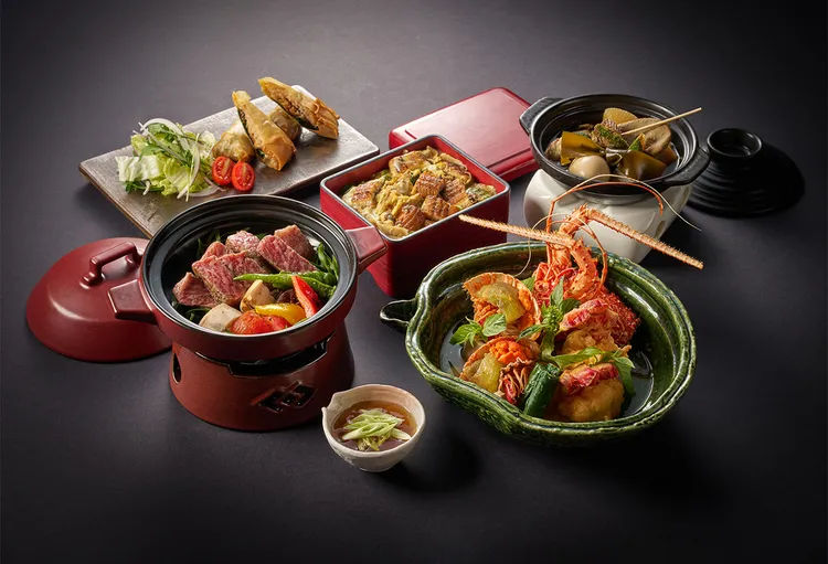 甜品提供有「金桔蜜柑優格冰」，以酸香微甘的蜜柑及金桔製成的冰品，清新的柑橘風味爽口香甜。搭配以草莓、甘酒及白豆沙製成的甘酒草莓白玉紅豆，酸香甘甜。台北美福大飯店提供