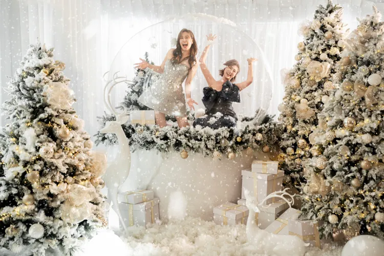 連靜雯和黃小柔慶祝21年閨蜜情。優墨攝影提供