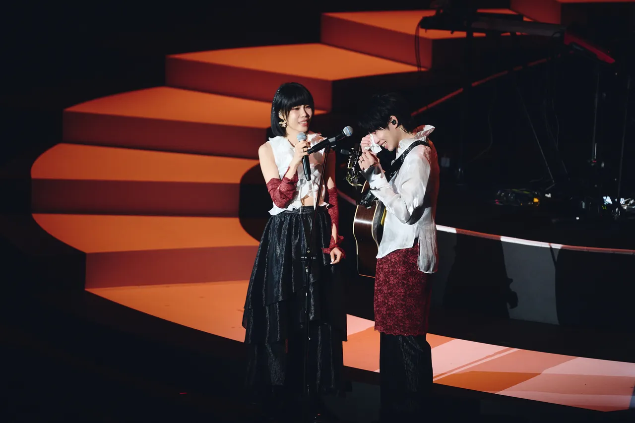 回顧成立15年的點滴，Skippy（右）忍不住感動哽咽。好多音樂提供