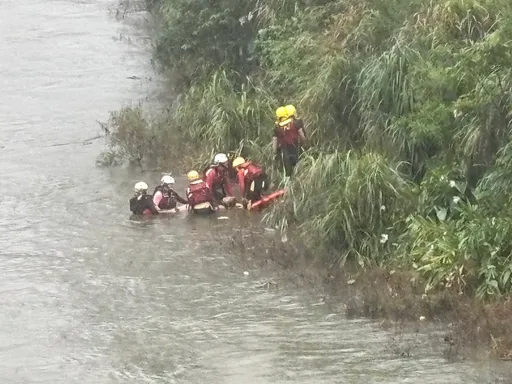 新北瑞芳驚傳墜河！30歲女飄5公里　送醫宣告不治