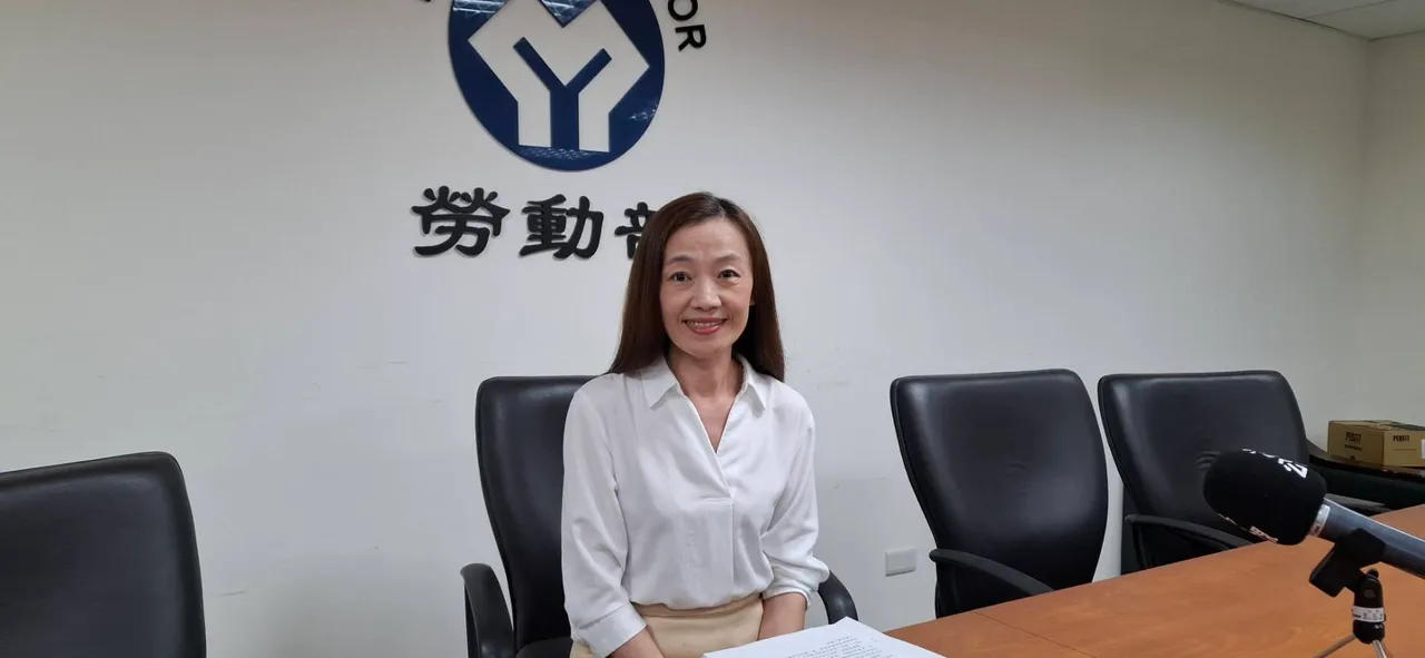 黄琦雅说无薪假人数减少主因是企业订单回稳。劳动部提供